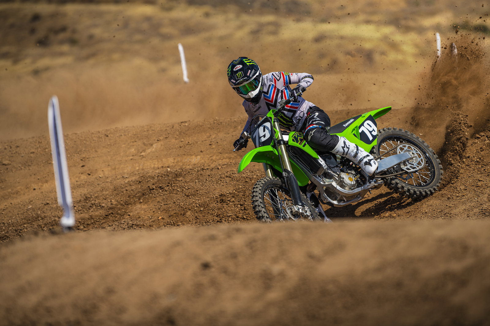 2021 Kawasaki KX250 boasts extra power, less weight and more